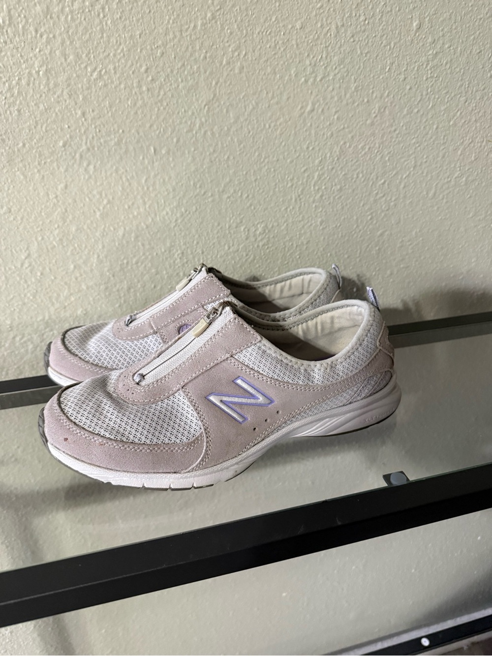 New Balance 565 Women's 7.5 Gray Purple Zip-Up Walking Shoes - Picture 4 of 8